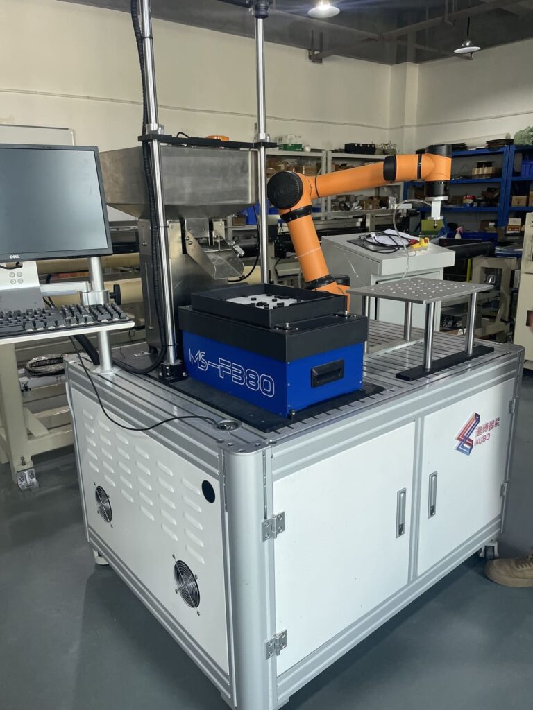 Flexible feeding system